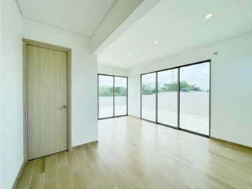 En Venta Imponente Casa Sector Calatrava, Club Campestre CTG, Turbaco