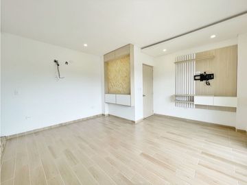 En Venta Imponente Casa Sector Calatrava, Club Campestre CTG, Turbaco