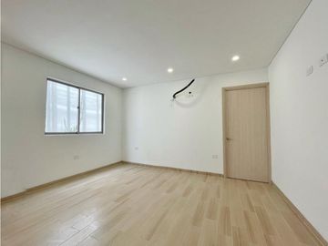 En Venta Imponente Casa Sector Calatrava, Club Campestre CTG, Turbaco