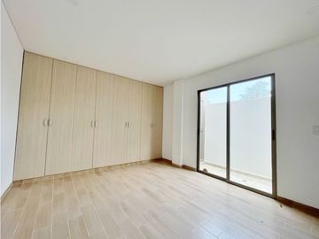 En Venta Imponente Casa Sector Calatrava, Club Campestre CTG, Turbaco