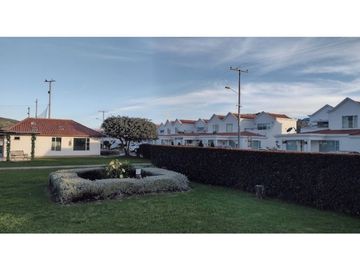CASA EN VENTA O PERMUTA, CONDOMINIO LAS ACACIAS ZIPAQUIR 