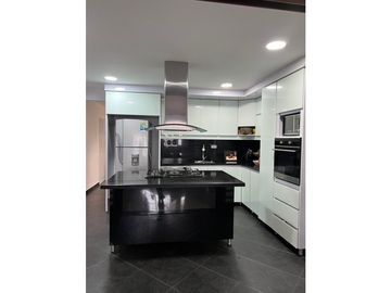 CASA EN VENTA O PERMUTA, CONDOMINIO LAS ACACIAS ZIPAQUIR 