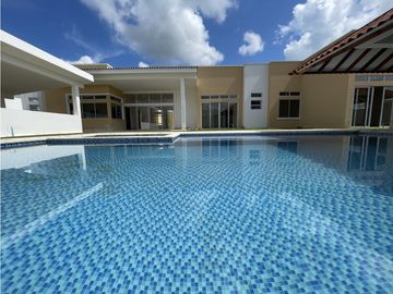 ESTRENA CASA EN UNO DE LOS MEJORES CONJUNTOS DE MONTERIA
