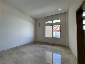 ESTRENA CASA EN UNO DE LOS MEJORES CONJUNTOS DE MONTERIA