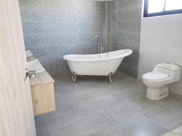 EN VENTA CASA CAMPESTRE HONTANAR DE LAS MERCEDES JAMUND