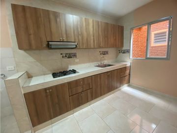 Se vende y / o permuta casa multifamiliar Tres pisos Zamorano Palmira