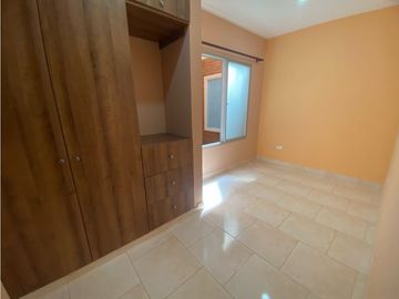 Se vende y / o permuta casa multifamiliar Tres pisos Zamorano Palmira