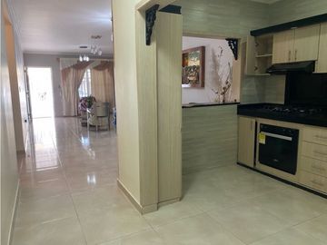 Se vende y / o permuta casa multifamiliar Tres pisos Zamorano Palmira