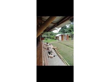 VENTA Casa Finca productiva con Dos lagos de pesca