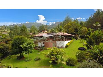 Finca Con Casa Tradicional En Venta Guarne Antioquia