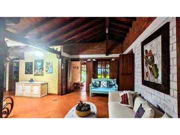 Finca Con Casa Tradicional En Venta Guarne Antioquia