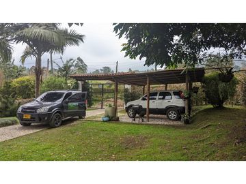 Finca Con Casa Tradicional En Venta Guarne Antioquia