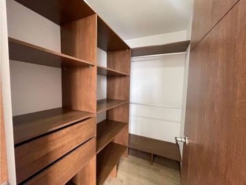Apartamento en El Poblado vía Linares