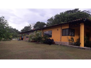 FINCA DE RECREO EN VENTA CERRO LA TUSA BOLOMBOLO