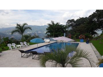 FINCA DE RECREO EN VENTA CERRO LA TUSA BOLOMBOLO