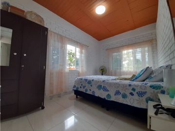 Casa campestre a puerta cerrada en venta / permuta - Tablones Palmira