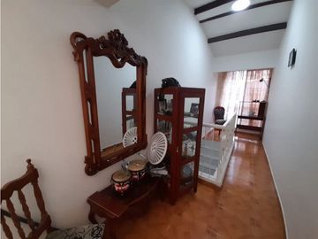 Casa de tres pisos en venta Barrio Palmeras de Marsella Palmira Valle