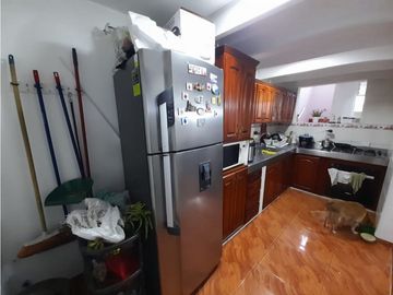 Casa de tres pisos en venta Barrio Palmeras de Marsella Palmira Valle