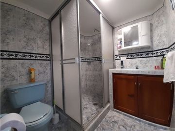 Casa de tres pisos en venta Barrio Palmeras de Marsella Palmira Valle