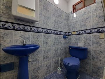 Casa de tres pisos en venta Barrio Palmeras de Marsella Palmira Valle