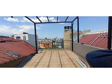 Casa En Buen Barrio De La Mesa Cundi