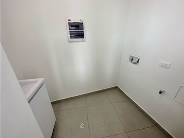 Apartamento en VENTA o ALQUILER, sector Clinica Porto Azul