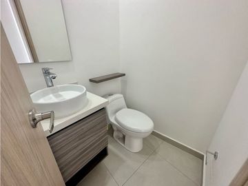 Apartamento en VENTA o ALQUILER, sector Clinica Porto Azul
