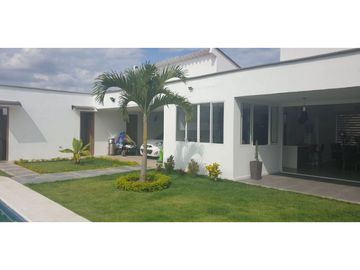 Se vende espectacular casa campestre en condominio Rozo Valle Colombia