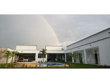 Se vende espectacular casa campestre en condominio Rozo Valle Colombia