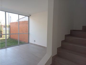 VENDO HERMOSA  CASA CONJUNTO RESIDENCIAL SOL DE LA LLANURA, JAMUNDI
