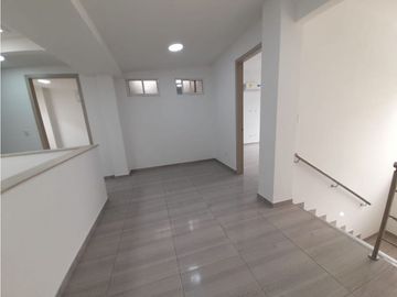 Se vende casa de dos pisos para estrenar Barrio Altamira Palmira Valle