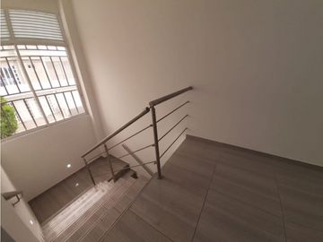 Se vende casa de dos pisos para estrenar Barrio Altamira Palmira Valle