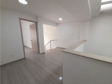 Se vende casa de dos pisos para estrenar Barrio Altamira Palmira Valle