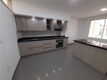Se vende casa de dos pisos para estrenar Barrio Altamira Palmira Valle