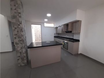 Se vende casa de dos pisos para estrenar Barrio Altamira Palmira Valle