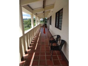 VENTA DE FINCA CAMPESTRE DE 10.500 M2 EN LA CUMBRE VALLE DEL CAUCA