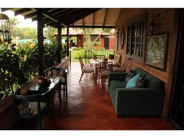 Se vende increíble finca con piscina 5.049 m2 de terreno Rozo Valle