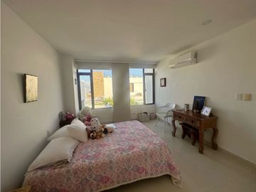 VENDO EN CARTAGENA CASA EN BARCELONA DE INDIAS SECTOR GAUDI