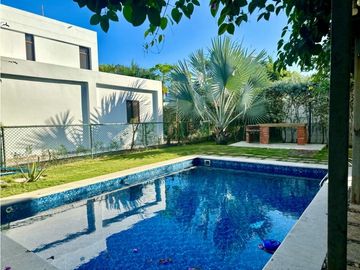 VENDO EN CARTAGENA CASA EN BARCELONA DE INDIAS SECTOR GAUDI