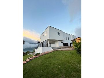 Lago Calima - Finca en parcelación en venta