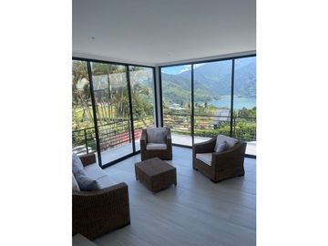 Lago Calima - Finca en parcelación en venta