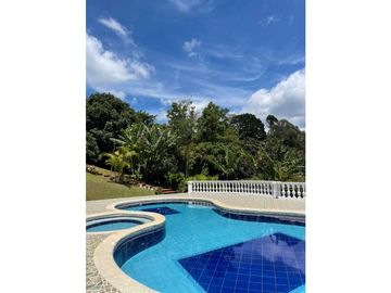 Lago Calima - Finca en parcelación en venta