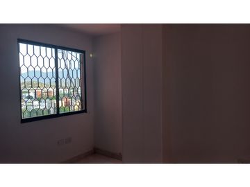 En venta apartamento de 2 alcobas sin muebles en Bavaria-02