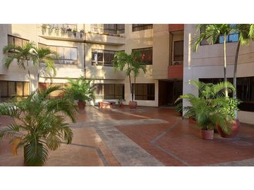 En venta apartamento de 2 alcobas sin muebles en Bavaria-02