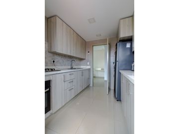 SE VENDE APARTAMENTO EN LA ZONA DE ALTOS DE RIOMAR