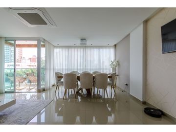 SE VENDE APARTAMENTO EN LA ZONA DE ALTOS DE RIOMAR