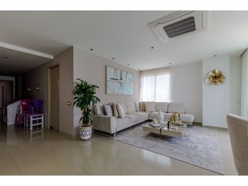 SE VENDE APARTAMENTO EN LA ZONA DE ALTOS DE RIOMAR