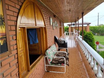 Se Vende Chalet Campestre Altagracia Pereira