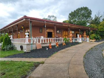 Se Vende Chalet Campestre Altagracia Pereira