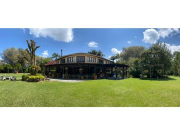 CASA FINCA EN RIONEGRO SECTOR LLANO GRANDE  UNIDAD CERRADA
